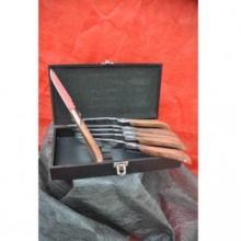 Bloc couteau à steak brun - 39,99 €